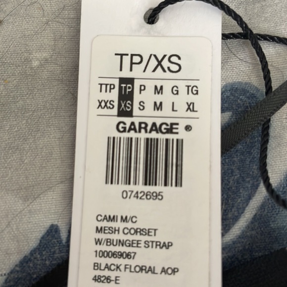 Black tank top with mesh bottom and red flowers from garage size xs - Picture 2 of 2